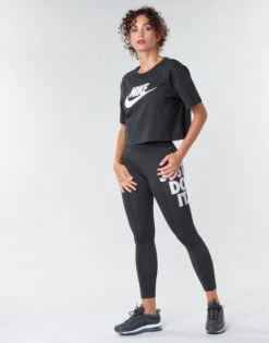 Nike W Nsw Tee Essntl Crp Icn Ftr -Desgue Winkel 17928592 500 C