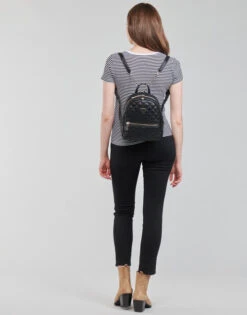 Guess Es Ss Guess Logo Baby Tee -Desgue Winkel 19799766 500 D